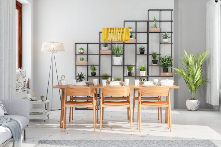 Moderne eetkamer met houten uitschuifbare eettafel en minimalistisch interieur